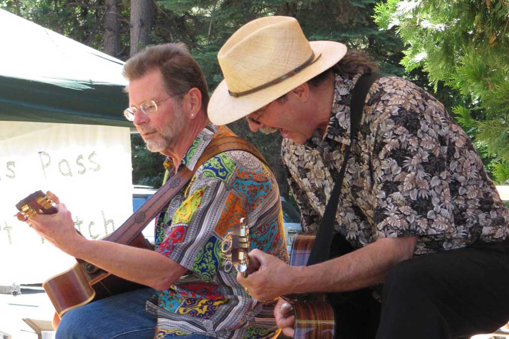 Home Grown playing at the Labor Day Weekend Arts & Crafts Festival