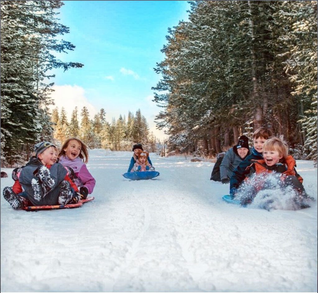 Sled, Sledding, tubing, snowplay, snow