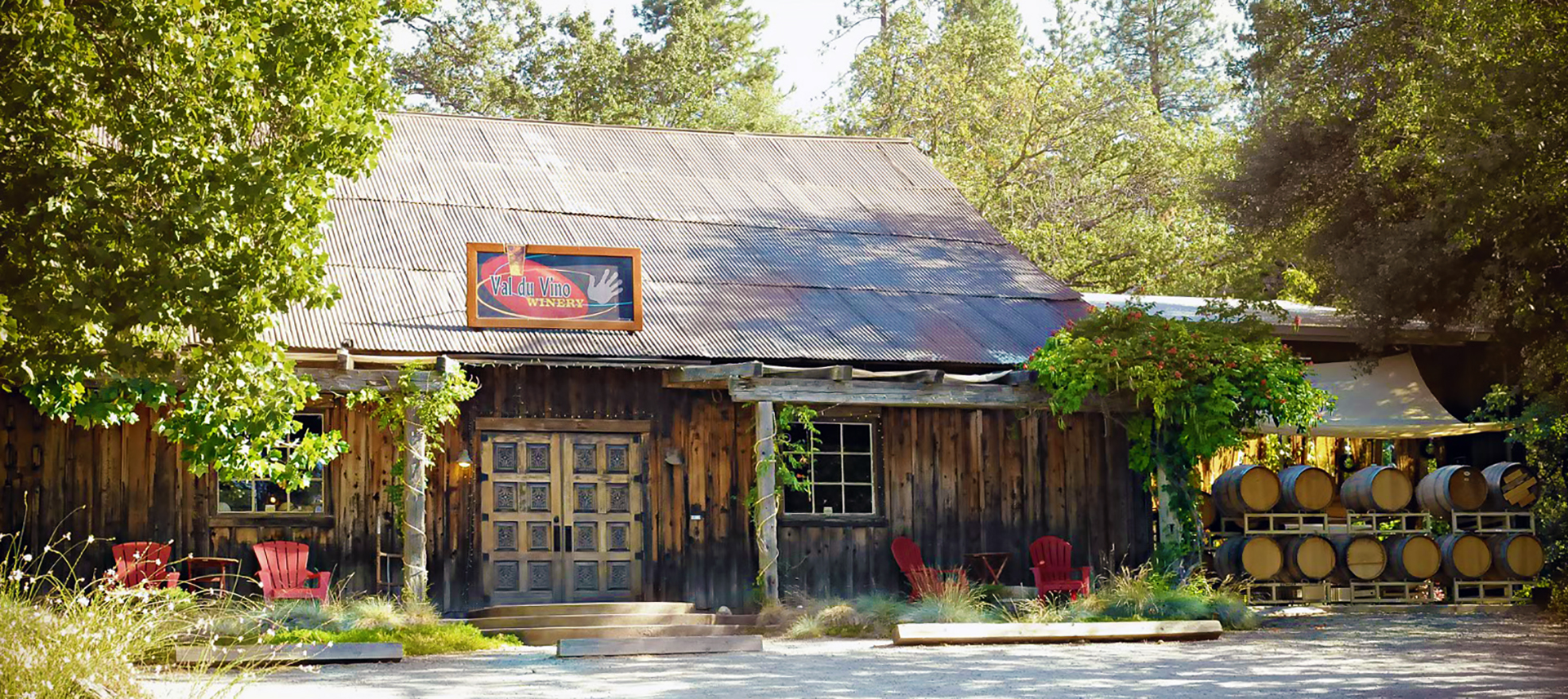Val du Vino Winery exceptional handcrafted wines in Murphys, California