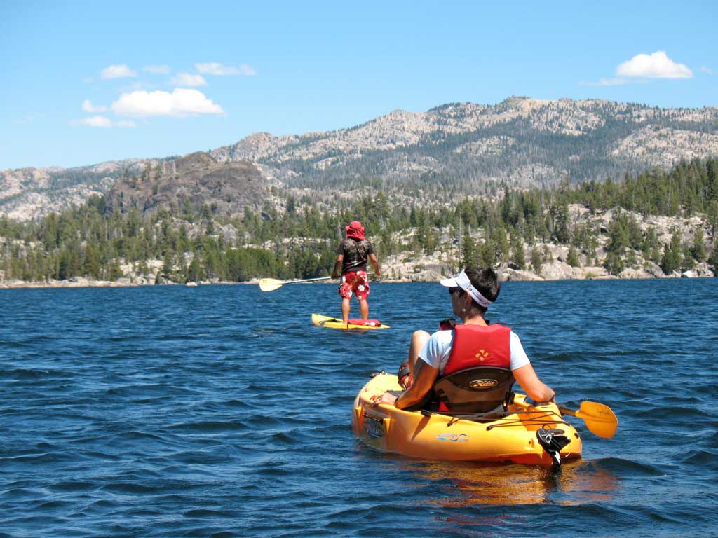 Kayaking Lake Alpine