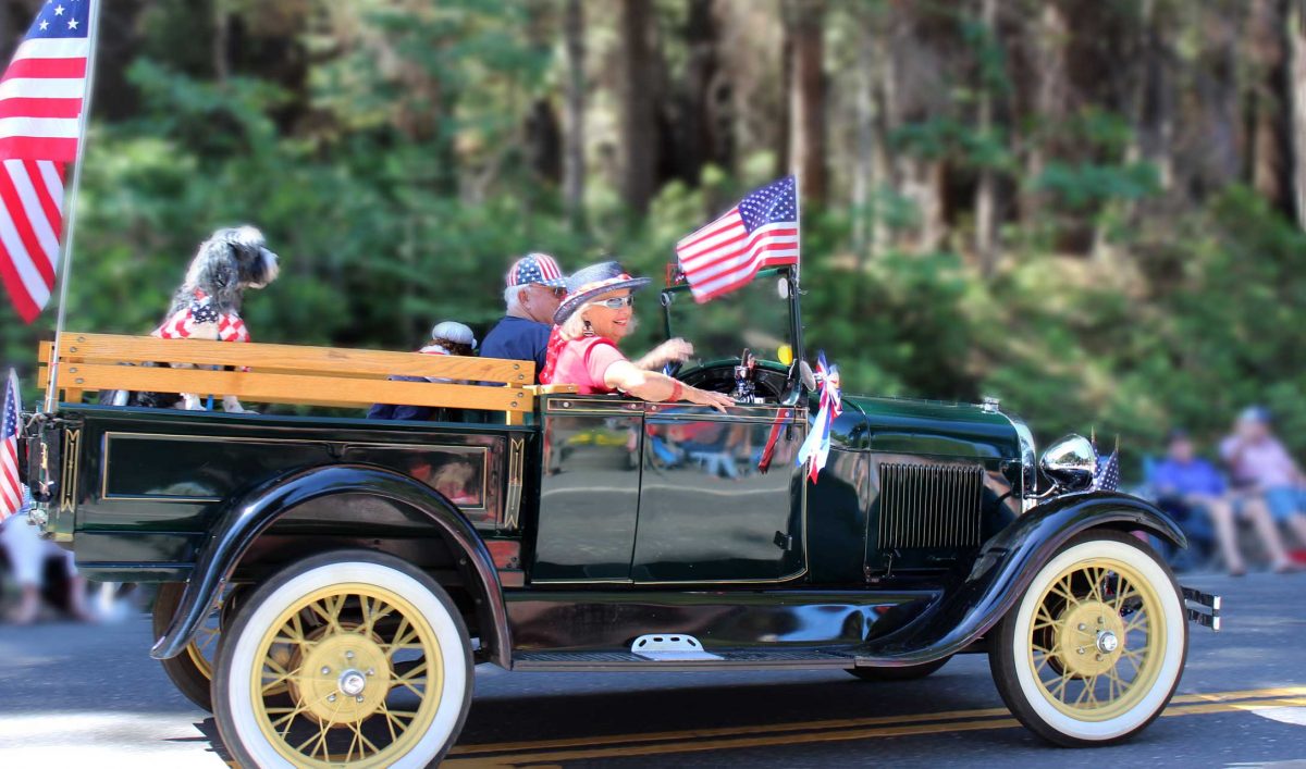Arnold Independence Day Parade & Sierra Nevada Arts & Crafts Festival