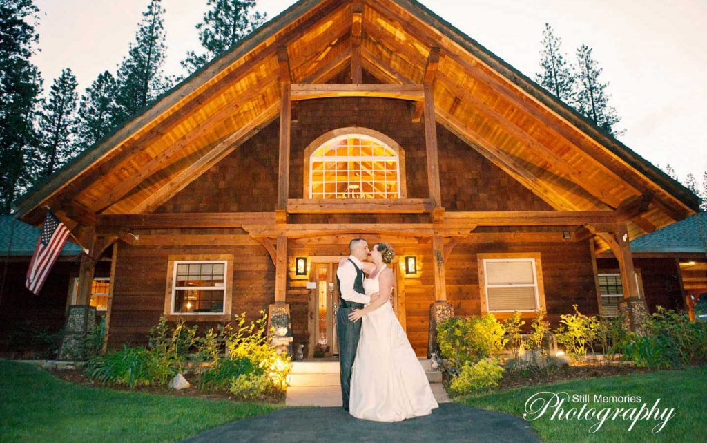Arnold Black Bear Inn Weddings | Still Memories Photography