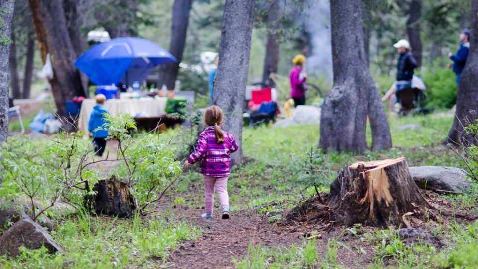 Arnold lodging hotels, vacation rentals and camping in the High Sierra