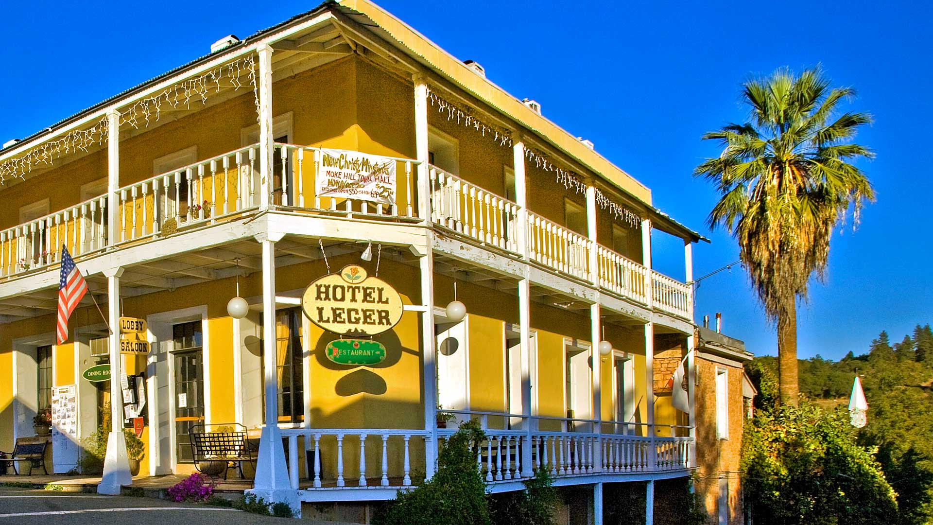 Hotel Leger | Rick E. Martin