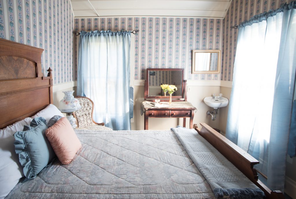 Avery Hotel bedrooms