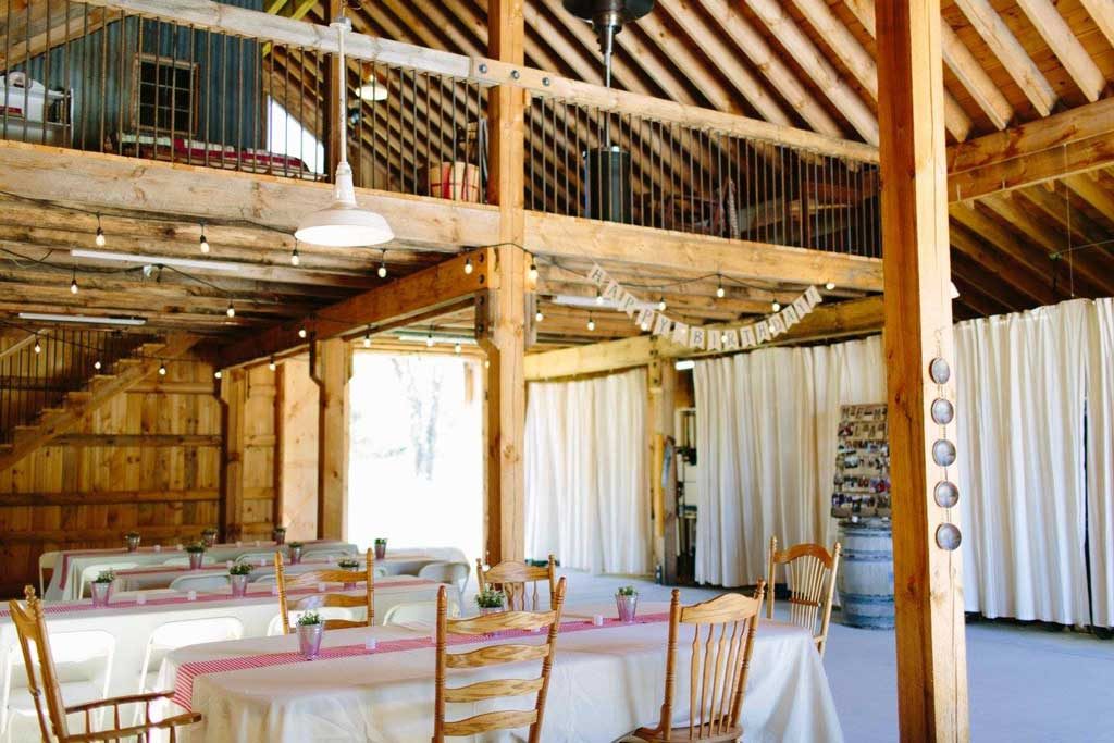 Vida Buena Farm wedding event barn