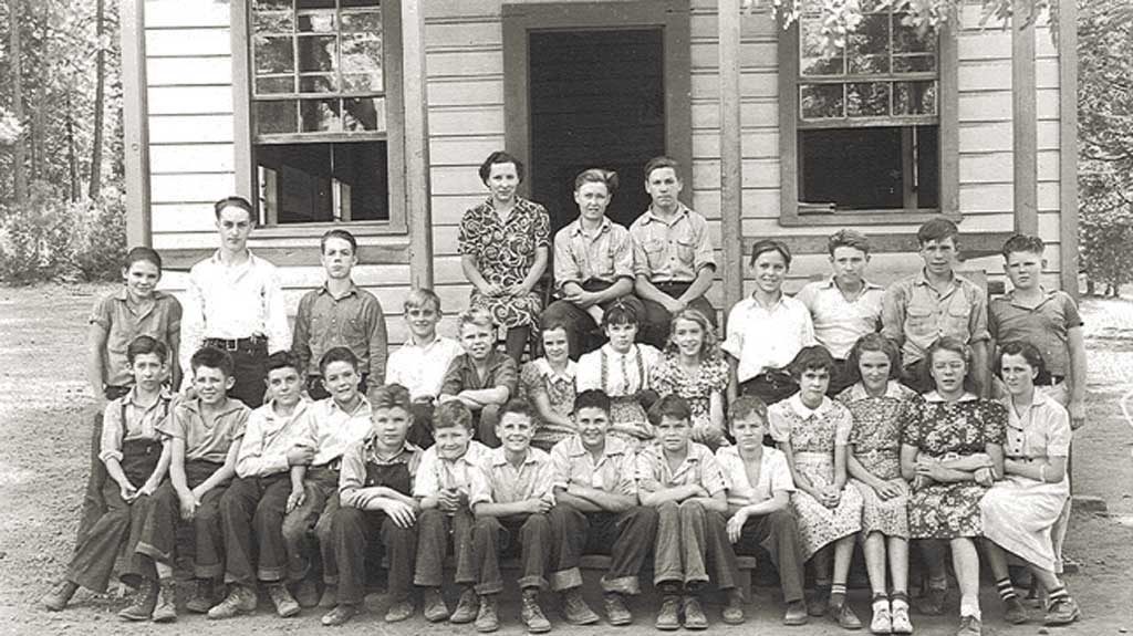 Avery School | Sierra Nevada Logging Museum